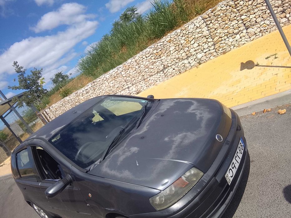 Vendo o Fiat Punto a gasolina 1.200