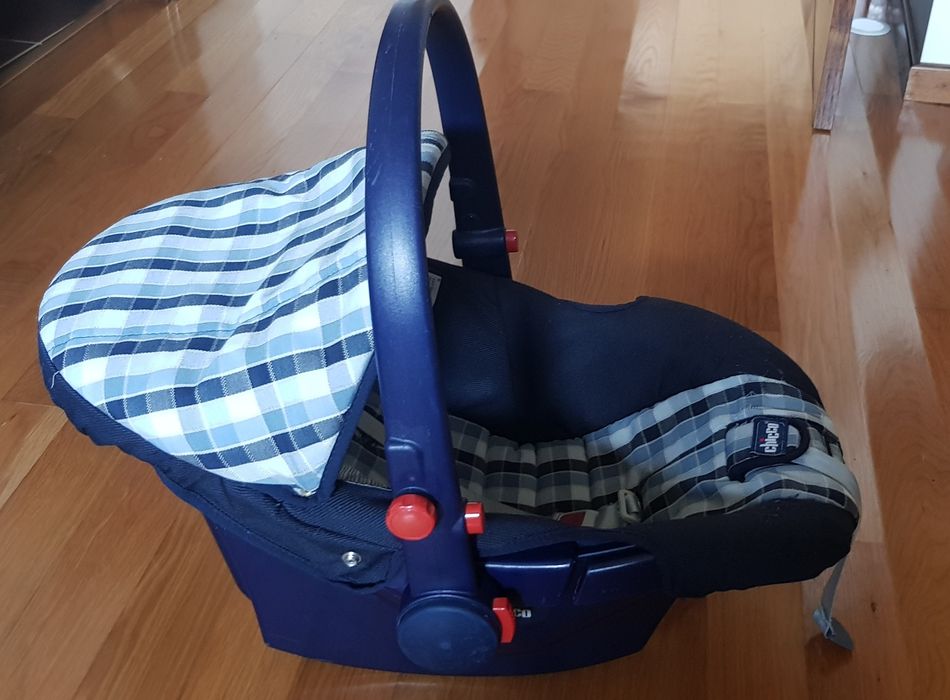 Carro + ovo bebé CHICCO última oportunidade de desconto!