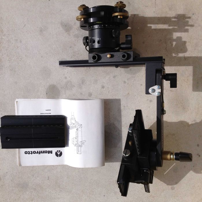 Cabeça Panorâmica Manfrotto 303SPH (VR) c/ base niveladora 22864584317529857123