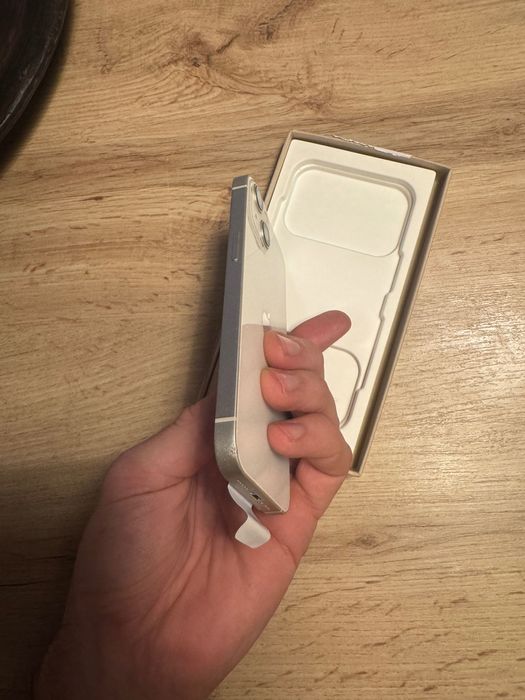 iPhone 13, 256 GB, branco, nova bateria