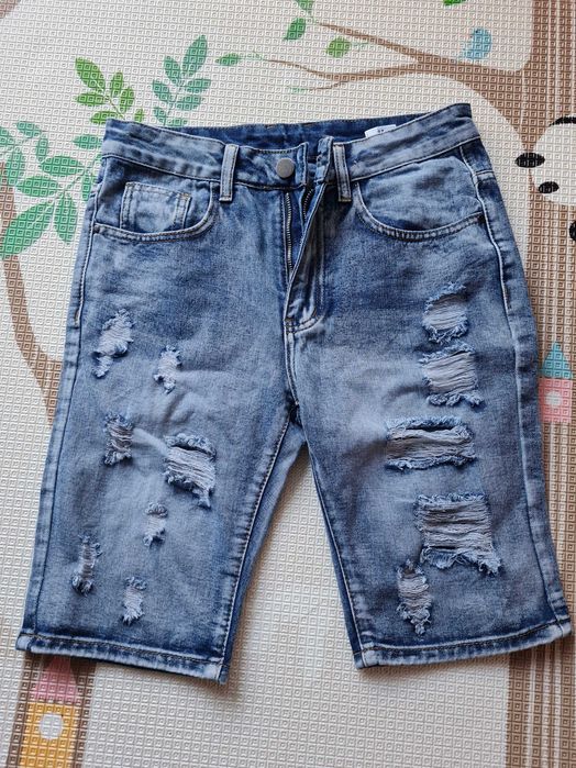 Nowe Meskie spodnie jeansowe 28