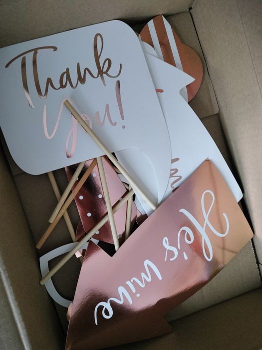 Ozdoby weselne, zawieszki na alkohol, naklejki ślubne, okulary, gadżet