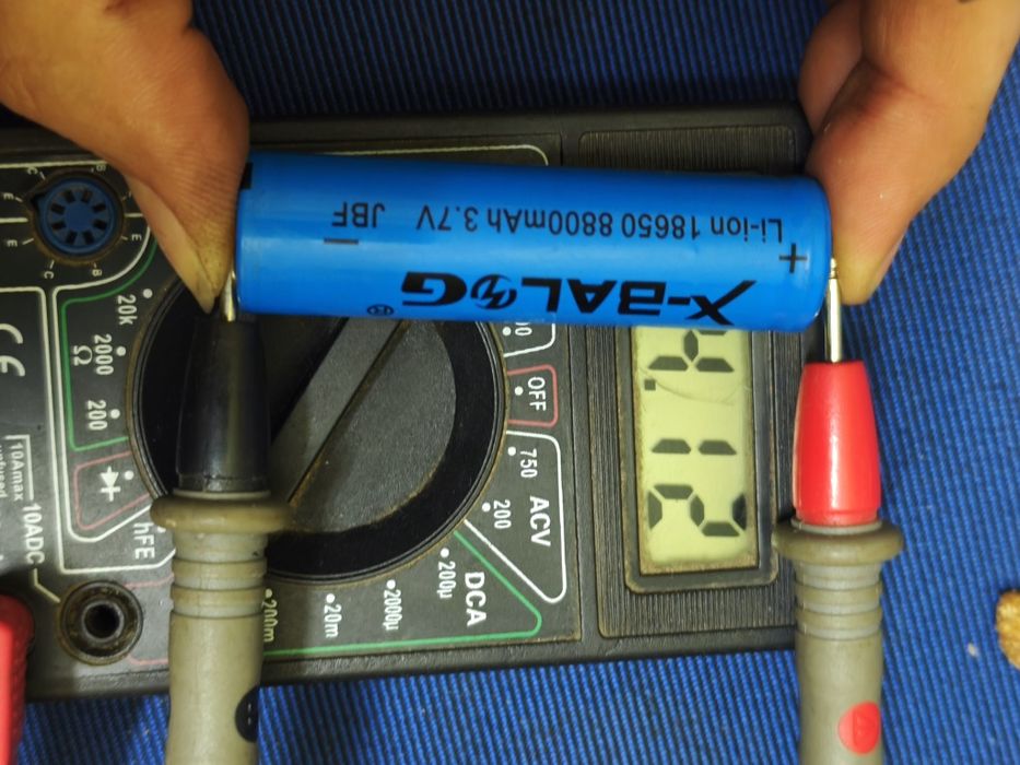 Акб 18650 з носиком є без нього