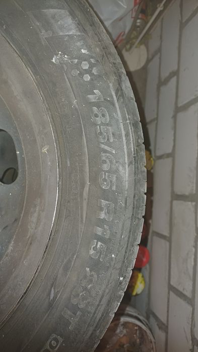 Sprzedam opony  letnie 185/65r15 z 2021r