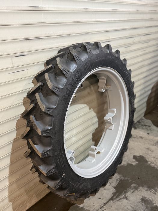 KOŁA 9.5R32 GRI XLR95 Radialne do C330 Wąskie uprawowe