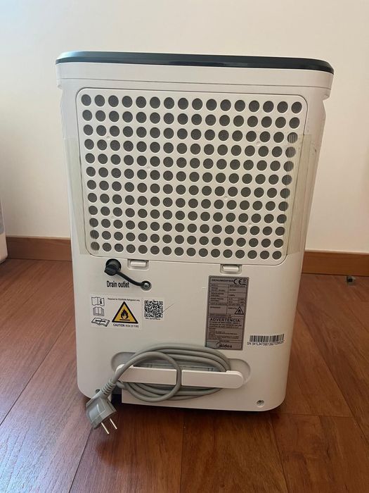Silent Dehumidifier - Midea 20L