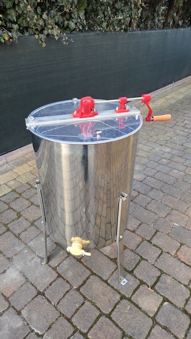 Miodarka 4 ramkowa nierdzewna.