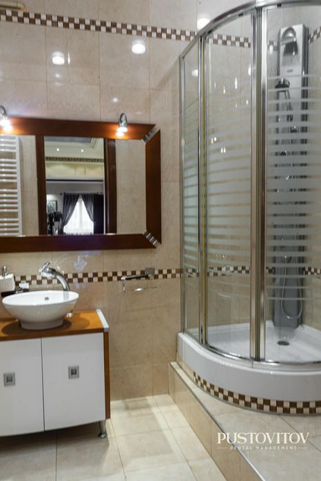 Аренда квартиры Дерибасовская/Пушкинская (3 спальни)