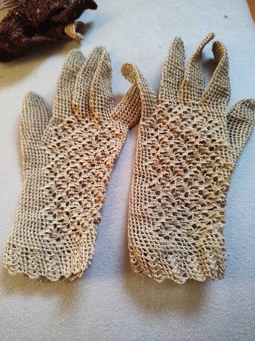 Ażurowe rękawiczki ręcznie robione szydełko HandMade UnikatPRL śliskie