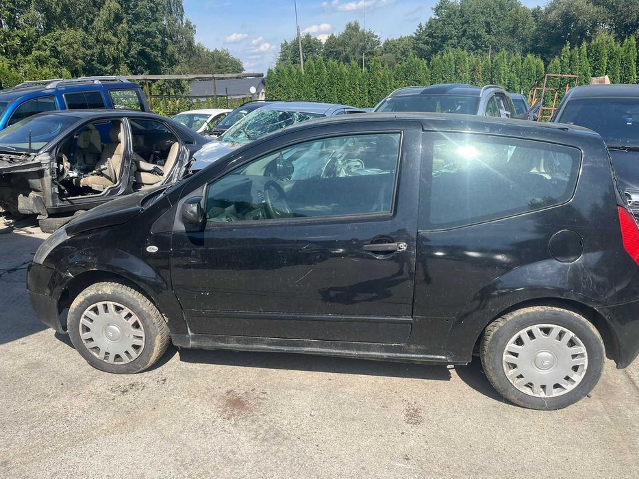 Posiadam czesci citroen c2   1.1   2004r