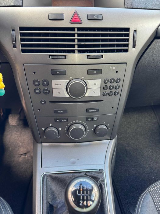 Opel Astra em bom estado.