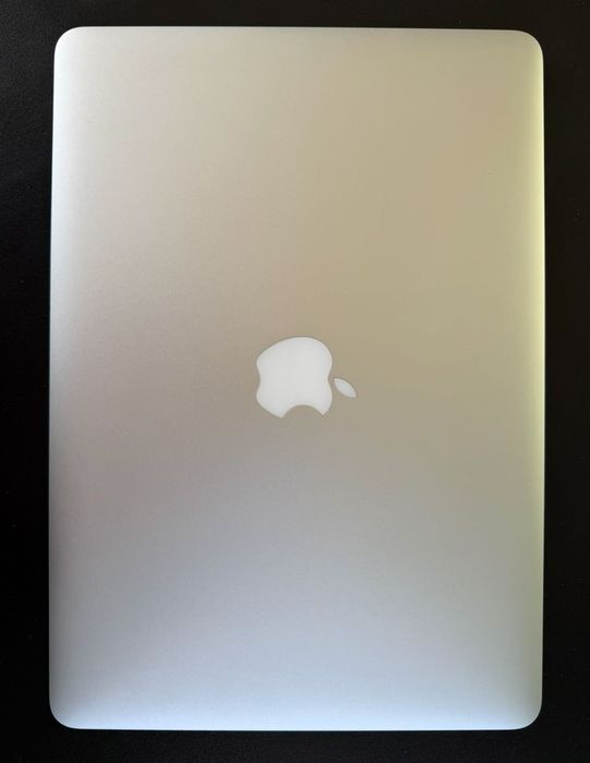 MacBook Air 13" 2017 8/128 в Луцке + Новая АКБ в подарок!