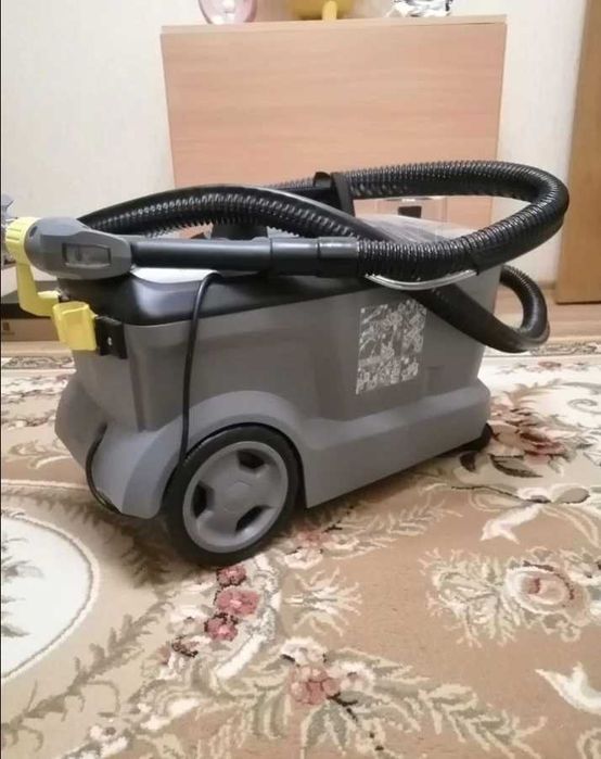 Моющий пылесос karcher