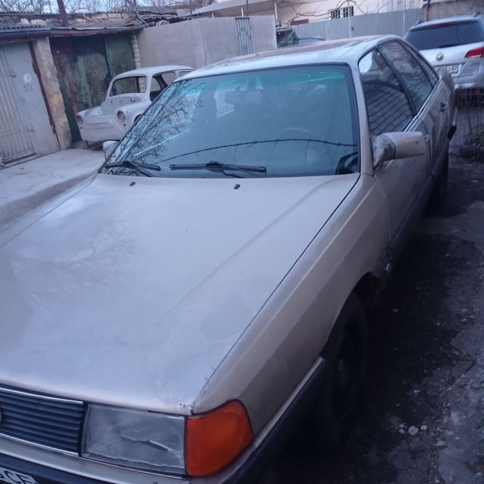 Продам Audi 100