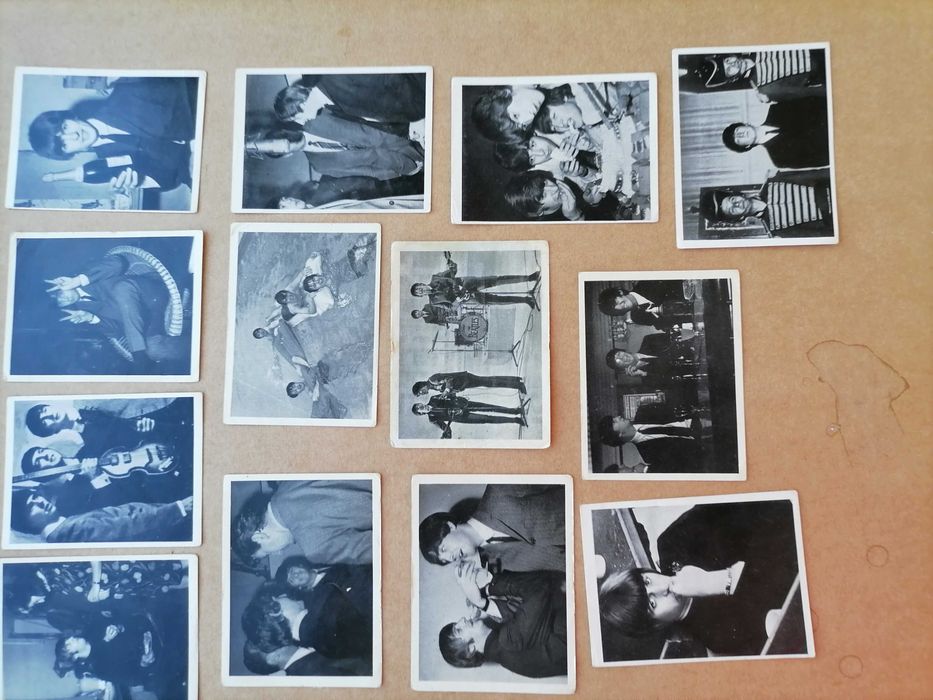 48 Cromos OS BEATLES 1966 Editorial IBIS (Números na Descrição do Anúncio) )