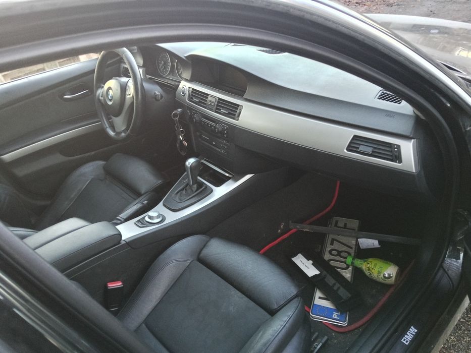 BMW E90 325I wszystkie części