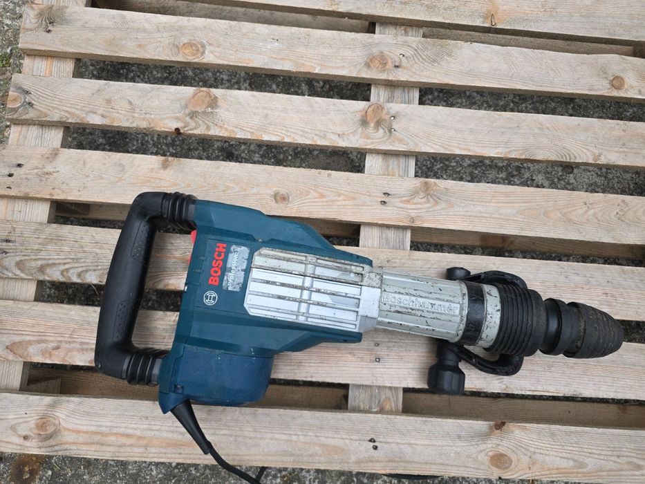 Bosch GSH 11 VC mlot wyburzeniowy sds max