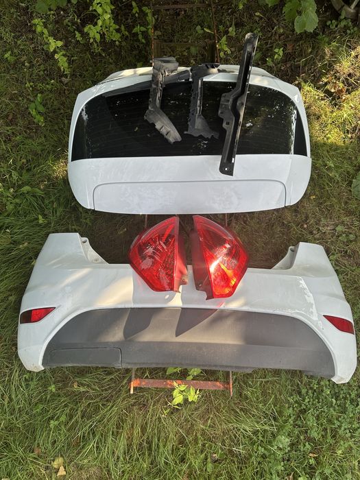 Klapa+lampy fiesta mk7 h9