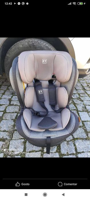 Cadeira auto Zippy rotativa e com isofx