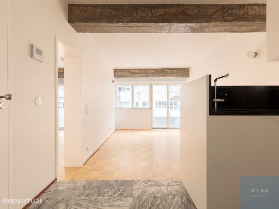 Apartamento T1 para venda no centro histórico do Porto