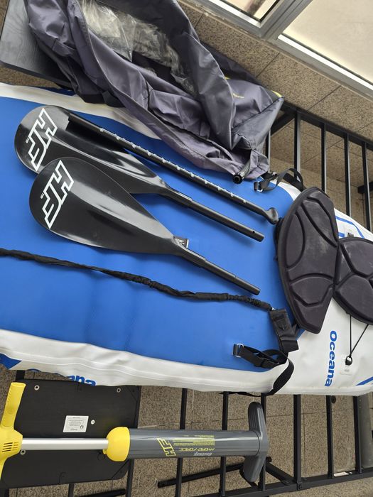 Prancha stand up paddle e barco com assento