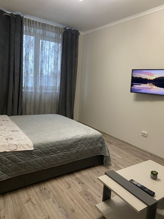 Квартира Подобово,Погодинно,Центр,Яровиця,ПАРКОМІСЦЕ