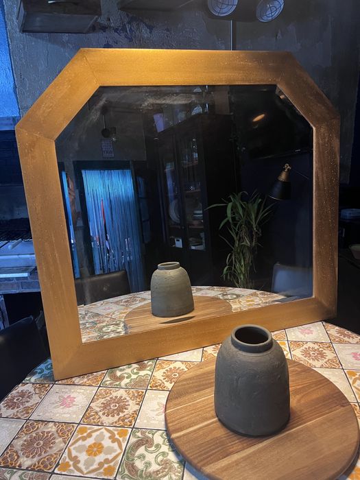 Espelho Vintage Moldura Madeira Dourada Octogonal (108.5 x 98.5 cm)