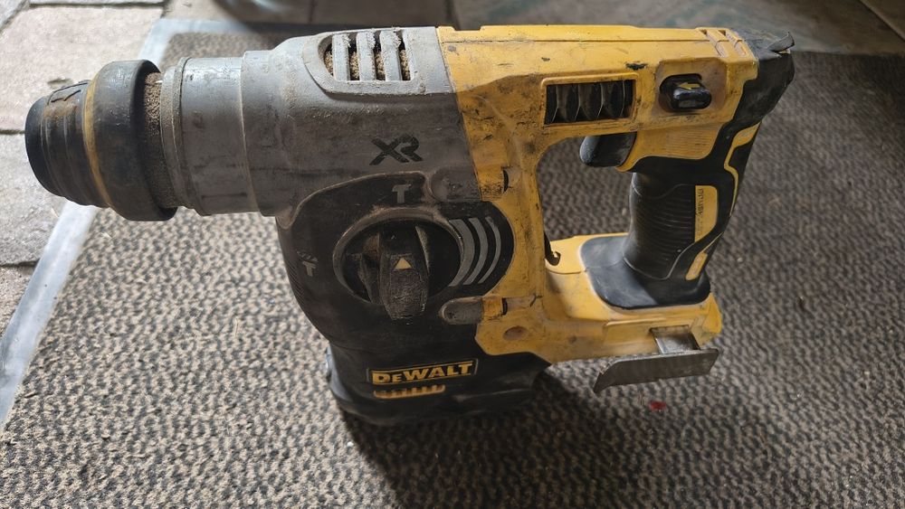 Wiertarka udarowa DeWalt DCH273