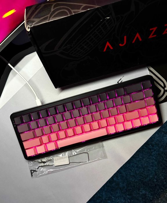 • Магнітна клавіатура Ajazz AK680 Max Blackberry Gradient •