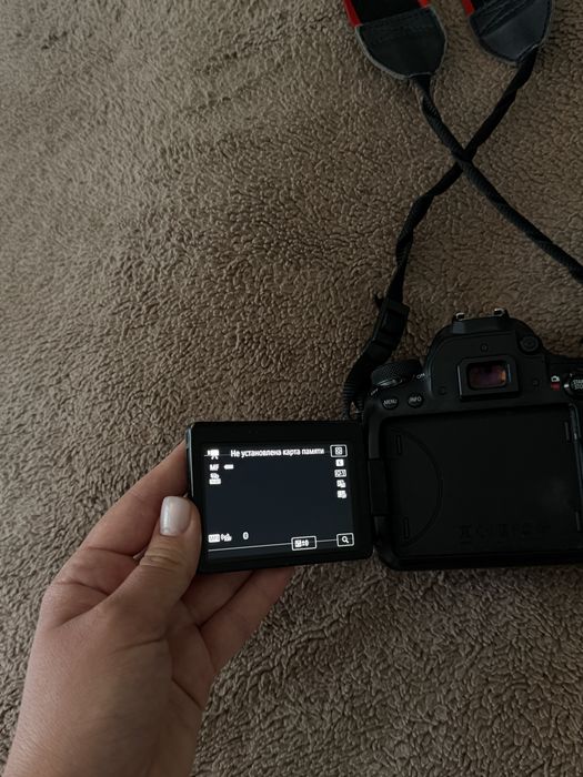 Продам фотоапарат CANON 6D MARK 2
