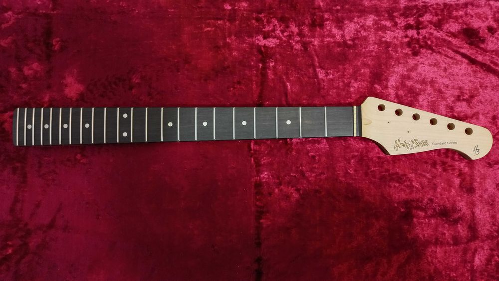 Гриф від гітари Harley Benton ST-20 WH, профіль "С"