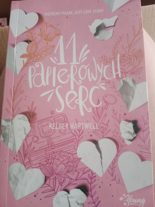 Książka 11 papierowych serc