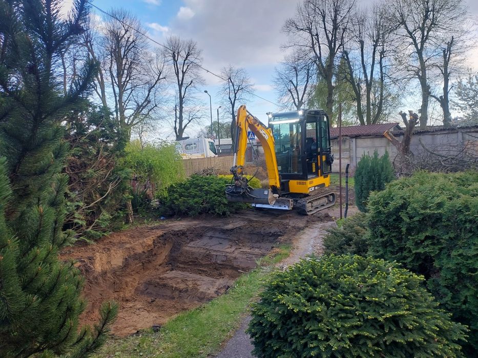 Kompleksowe usługi mini-koparka. Koparka gąsienicowa.