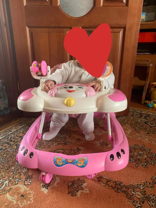 Ходунки дитячі у гарному стані