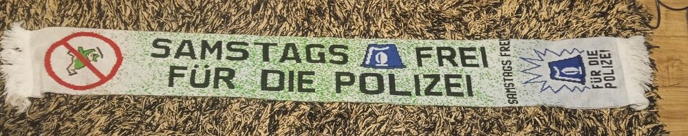 Zestaw 14 szali piłkarskich