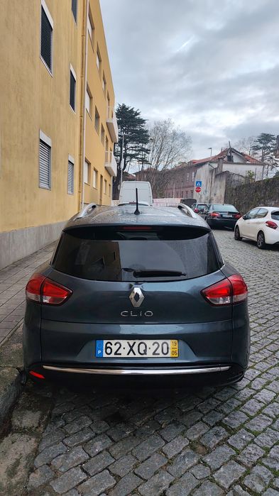 Clio Sporttourer 2019 com motor recém trocado