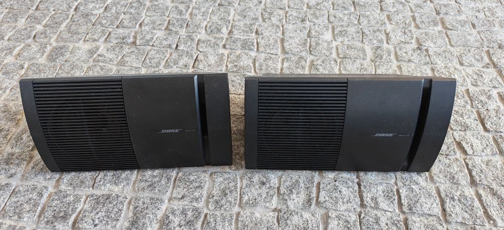 Colunas Bose model 100