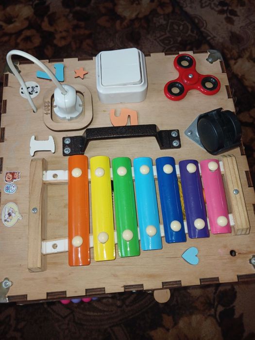 Бізікуб  дитячий