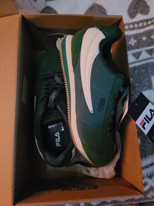 Sapatilhas Fila novas em caixa tamanho 37