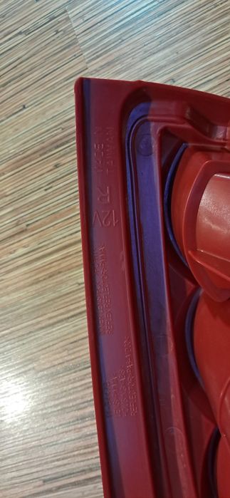 Lampa prawa tylnia Toyota Auris I gen.