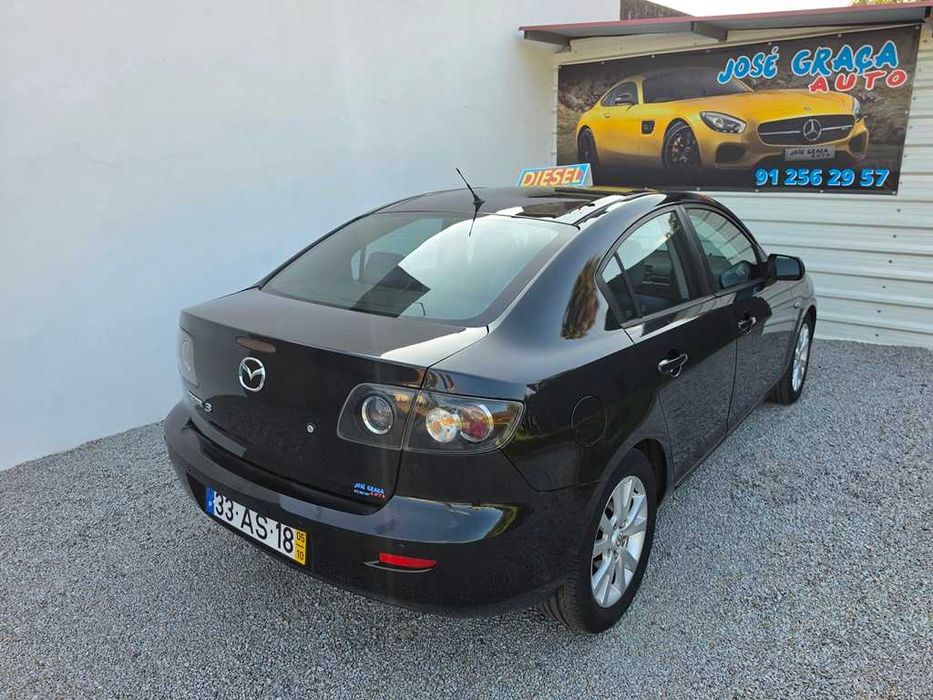 Mazda 3 — fotografia 3
