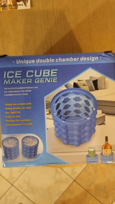 Pojemnik kulki do lodu. Nowe