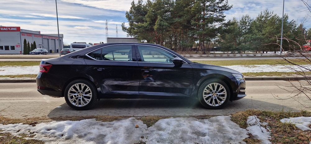 SKODA Superb Ambition 2.0 TSI 140 kW (190 KM) 83000 przebieg