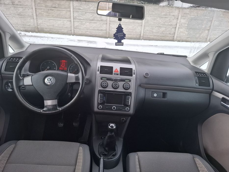 VW Cross Touran FL 2,0 TDI Nowa dwumasa Długie opłaty Navi Hak Zadbany