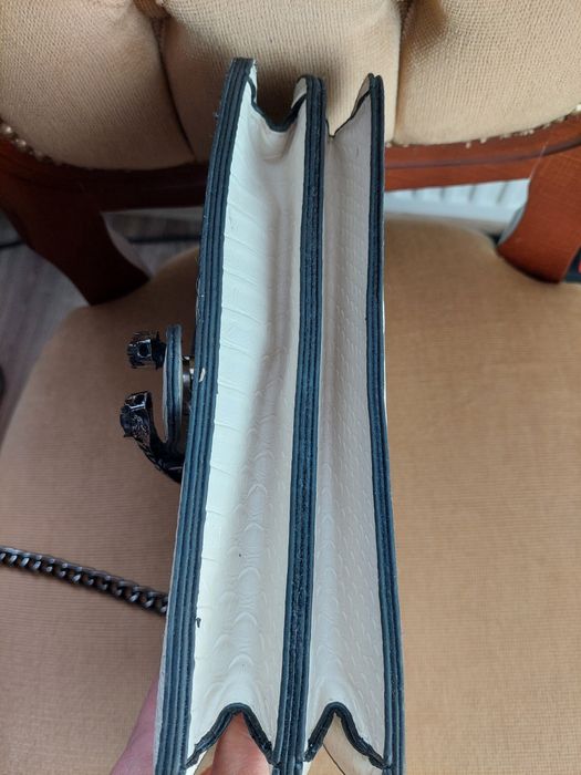 Torebka  wizytowa jasny beż.