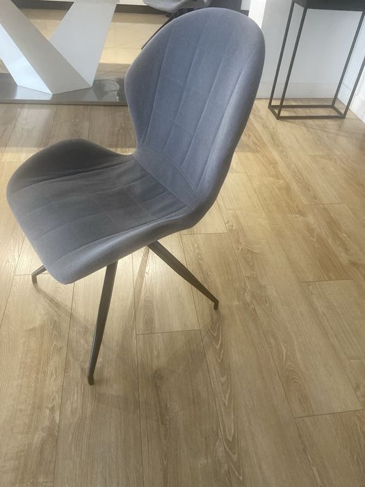 6x Krzesło w kolorze szarym