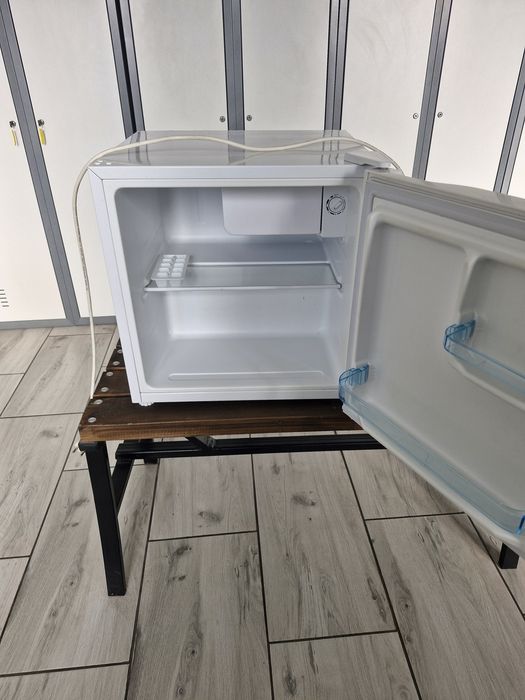 Холодильник  Еlenberg