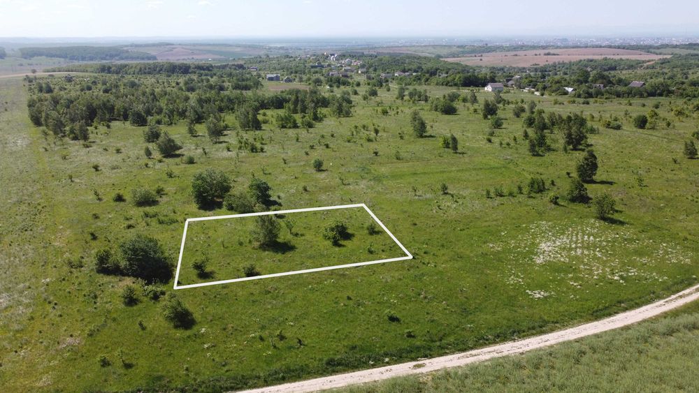 Продається ділянка 12 соток для будівництва. Колодіївка. Місто. Вовчинець. Краєвид. Гори