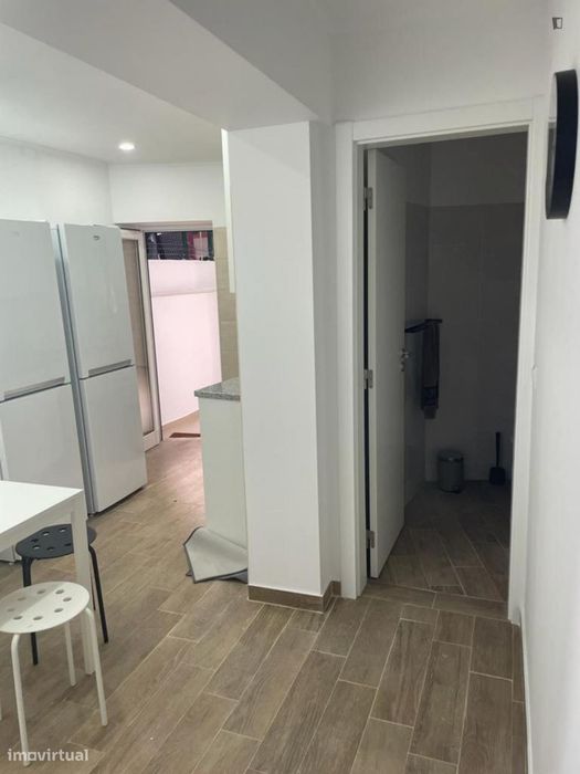 Quarto - localizado em Parque das Nações Lisbon