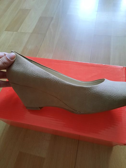 Półbuty damskie na koturnie rozmiar 38